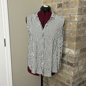 Grey and White Sleeveless Button Down